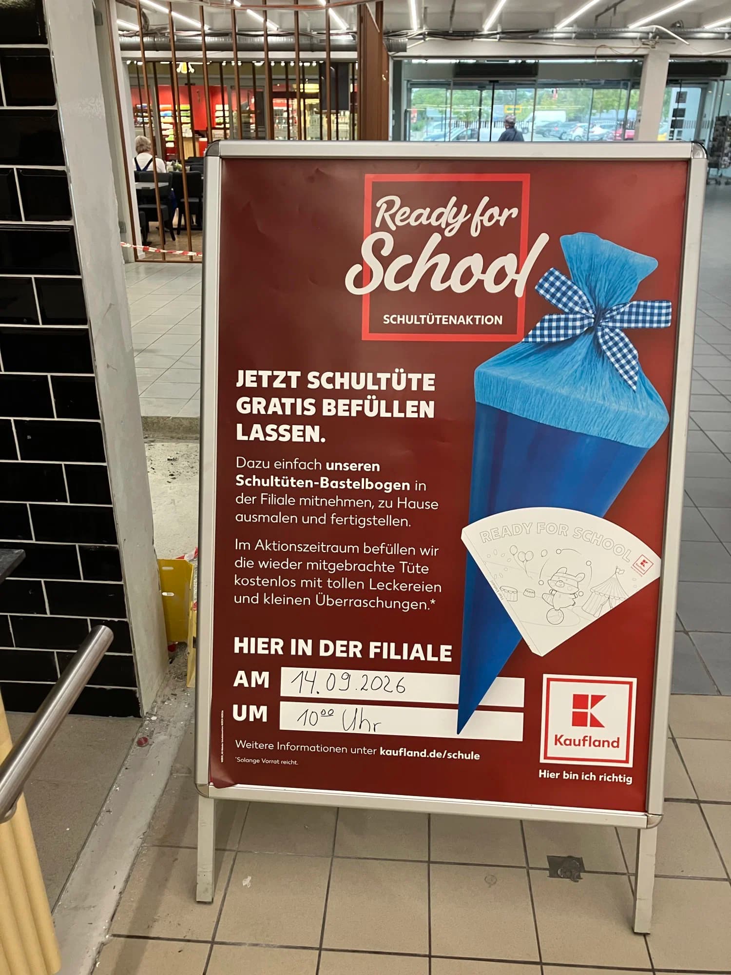 Bunte Schultüten zum Schulanfang